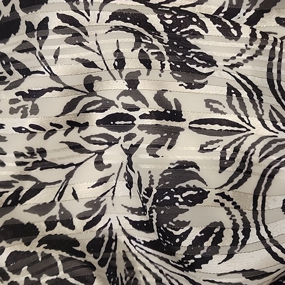 Tank - Picture 3 of 3